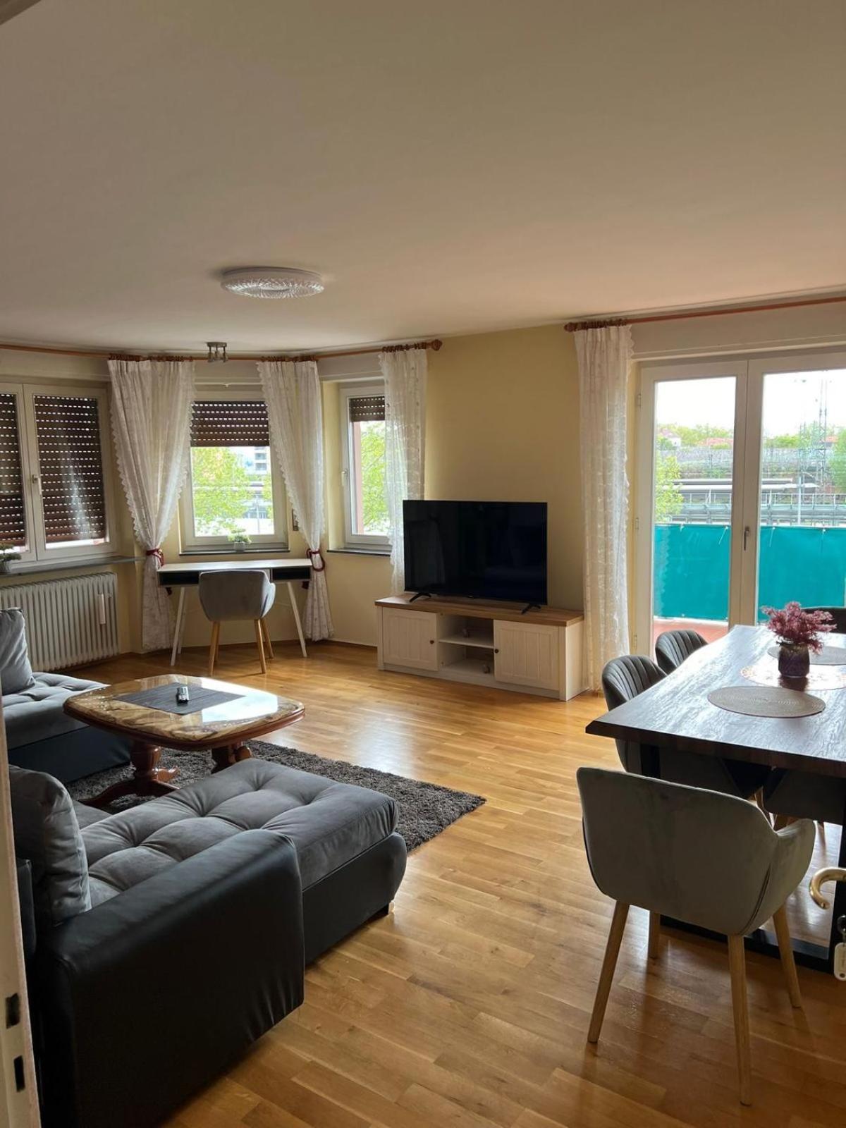 Albert-Schulte-Park Apartment- วอร์มส์ ภายนอก รูปภาพ